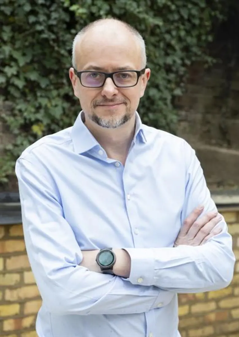 ภาคธนาคารในรูปแบบเดิมนั้น เมื่อต้องการทำธ...