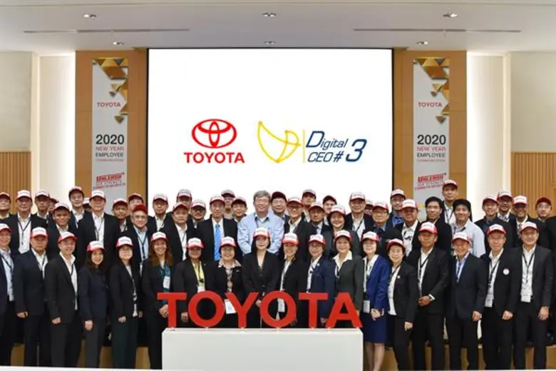 นายเจริญชัย ยิ่งจรูญกิจ ผู้ช่วยกรรมการผู้...