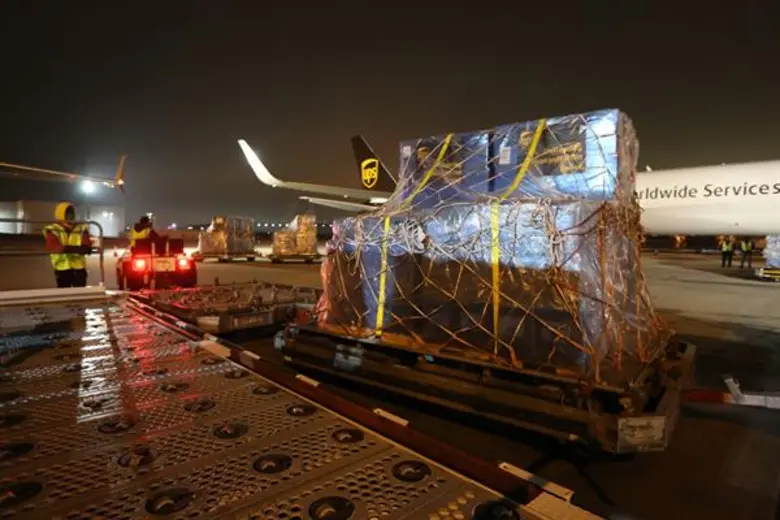 ยูพีเอส ร่วมมอบธารน้ำใจสู่จีน ส่งหน้ากากอนามัยกว่า 2 ล้านชิ้น และชุดป้องกันการติดเชื้อให้บุคลากรทางการแพทย์จีนพิชิตไวรัสโคโรน่า