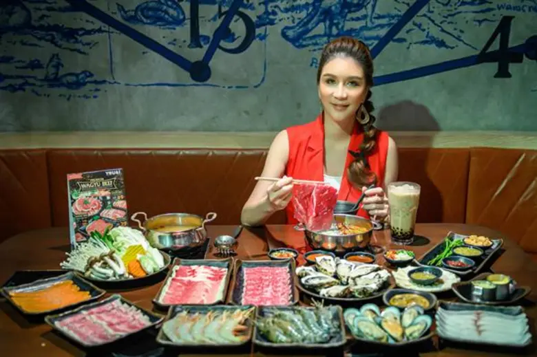 ยู แอนด์ ไอ กรุ๊ป ผู้ก่อตั้งและผู้ขับเคลื...