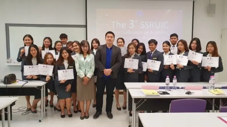 อีกหนึ่งบทบาทของคณาจารย์ มหาวิทยาลัยศรีปท...