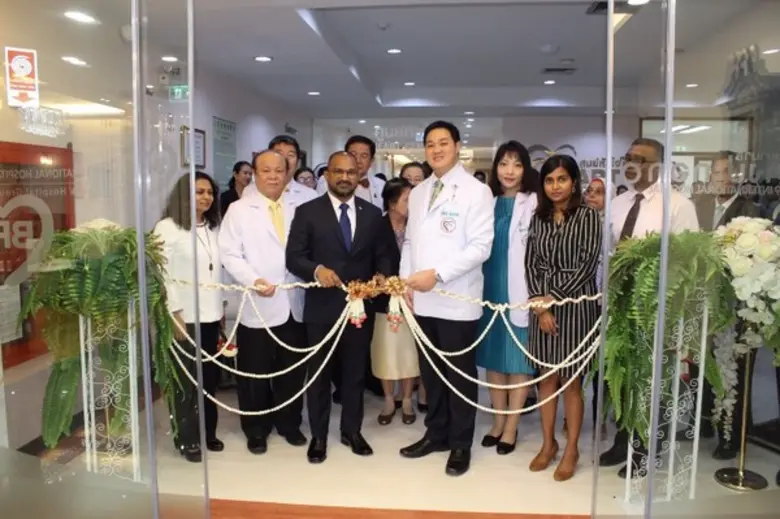 นายแพทย์พณะ จันทรกมล ประธานเจ้าหน้าที่บริ...