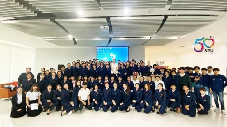 จุดประกายความรู้ ประตูสู่ความสำเร็จ เด็กก...