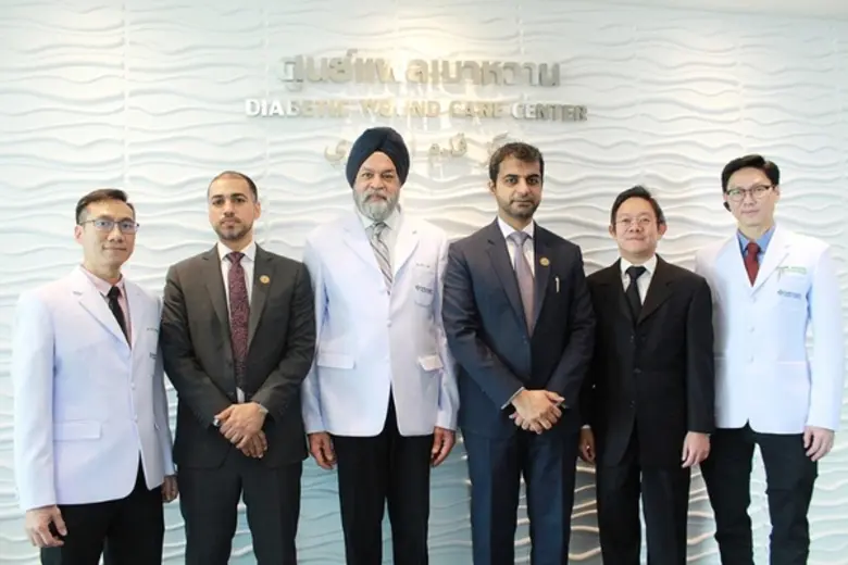 นพ.ภมรศักดิ์ เธียรประสิทธิ์ ประธานเจ้าหน้...