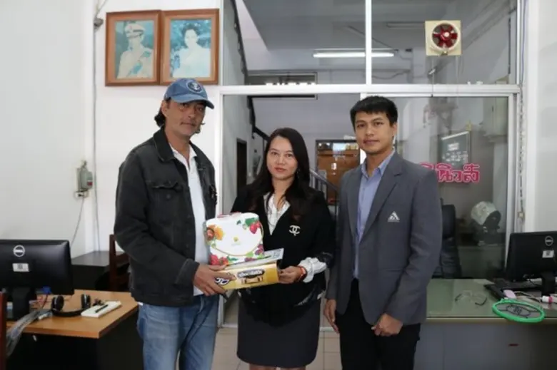 ตัวแทนผู้บริหาร โรงพยาบาลลานนา คุณจิราลัก...