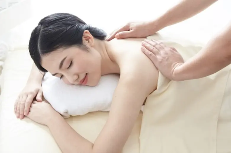 น้ำสปา กรุงเทพ ได้รังสรรค์ทรีตเม้นต์แพคเก...