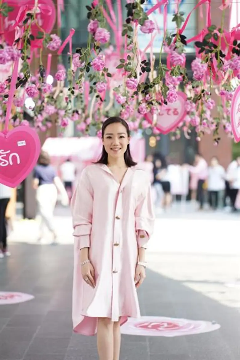 ยินดีด้วยกับตำแหน่งใหม่ คุณนิกส์ สุฐิตา โ...