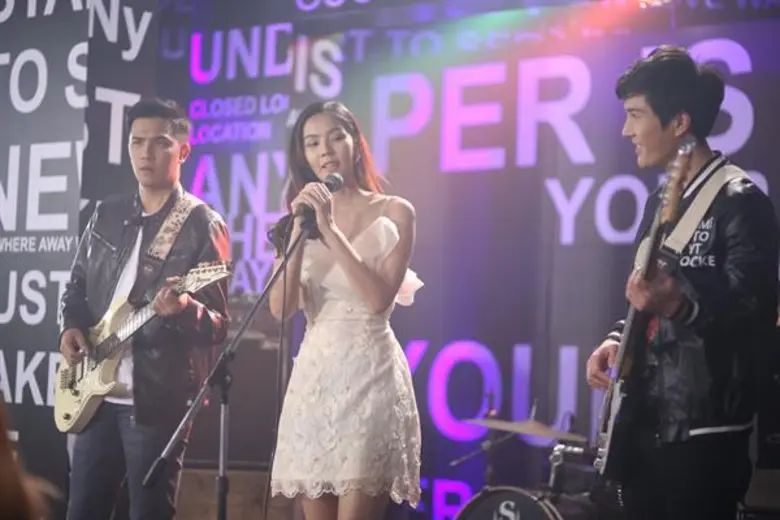 เรื่องราวสนุกเข้มข้นและน่าติดตามชมในทุกฉากทุกตอน กร...