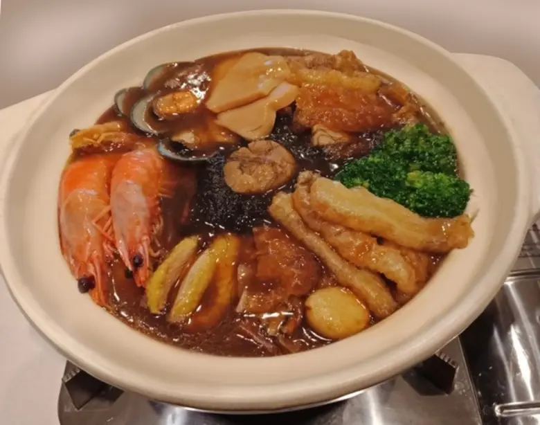 "ซุปฮ่องเต้หม้อดิน" เชื่อกันว่าทานแล้วได้...