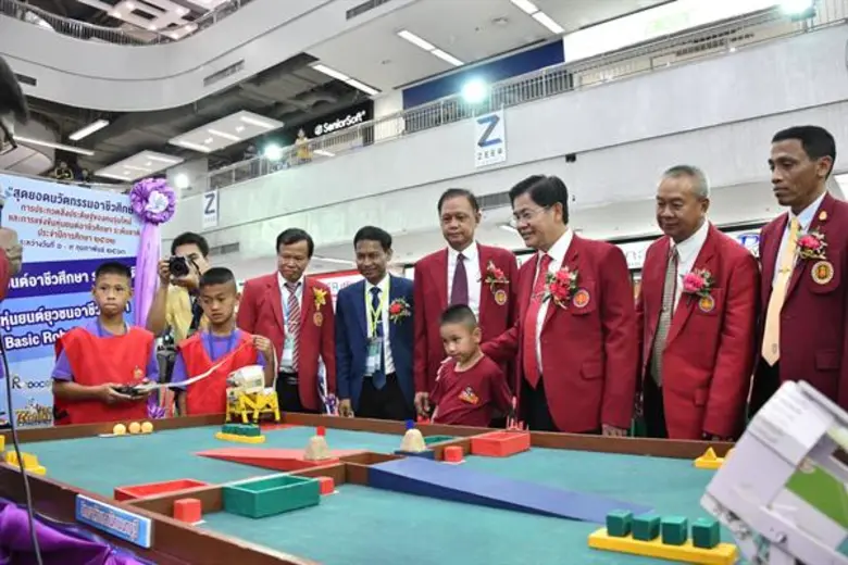 นายณรงค์ แผ้วพลสง เลขาธิการคณะกรรมการการอ...