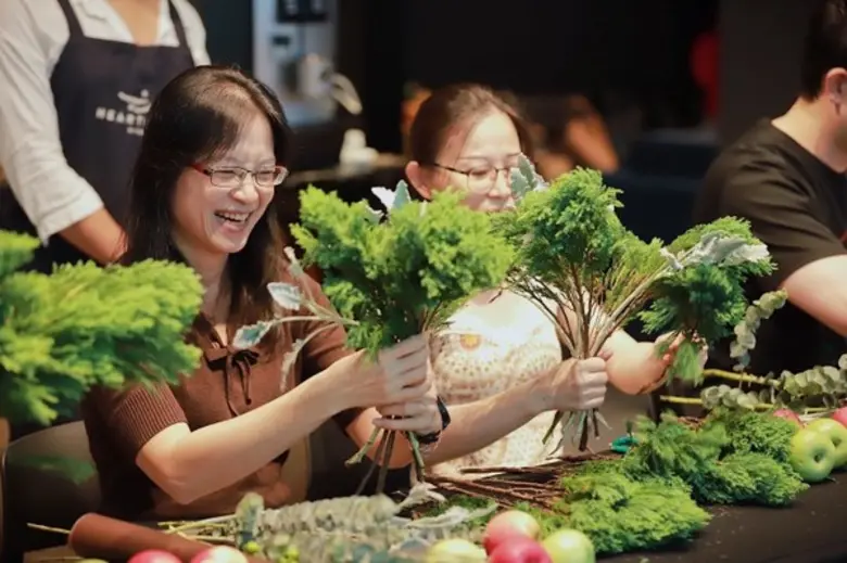 Noble ID ต้อนรับเทศกาลแห่งความรัก กับกิจกรรม FRUITbruary BOUQUET WORKSHOP