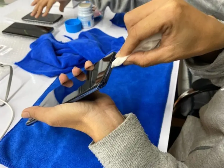 ตลาดโฟน ชวนคนไทยทำความสะอาดมือถือ ลดเชื้อโรค