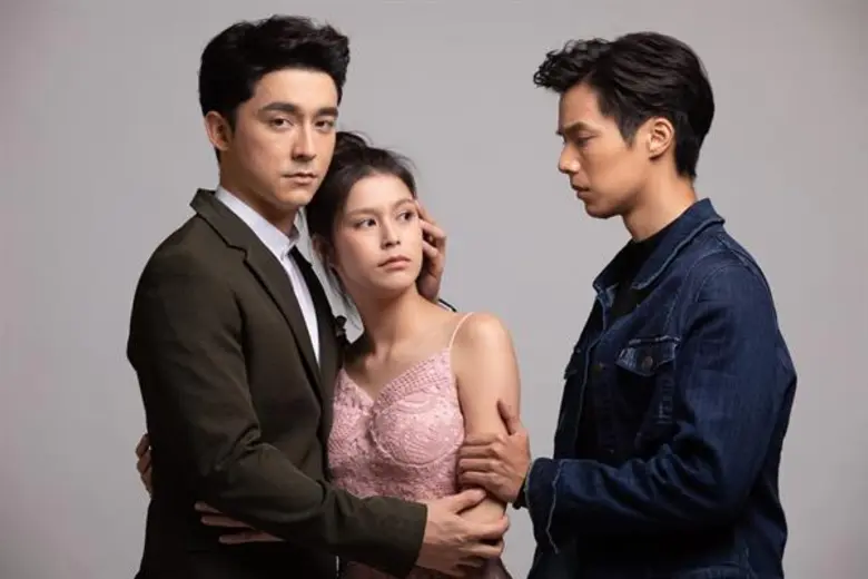 “จ๊อบ” น้องใหม่ทุ่มสุดตัว ขับบิ๊กไบค์ครั้งแรกประกบ “ยิหวา” ใน “ระบำเมฆ”