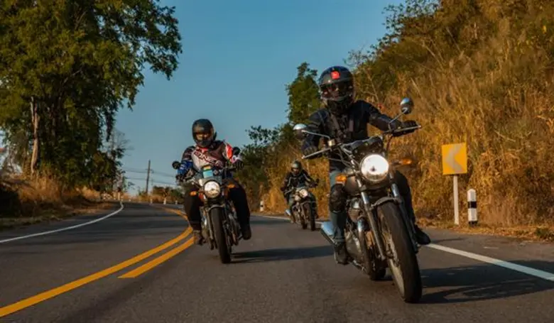 รอยัล เอนฟิลด์ พานักขี่มอเตอร์ไซค์สัมผัสการขับขี่ที่แท้จริง บนเส้นทางสู่จังหวัดเหนือสุดแดนไทย ในทริป “Tour of Thailand 2020”