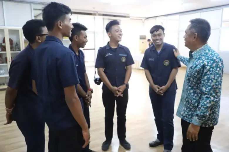 ก.แรงงาน ส่งมอบเยาวชนปลายด้ามขวาน ฝึกงานช่างไฟ