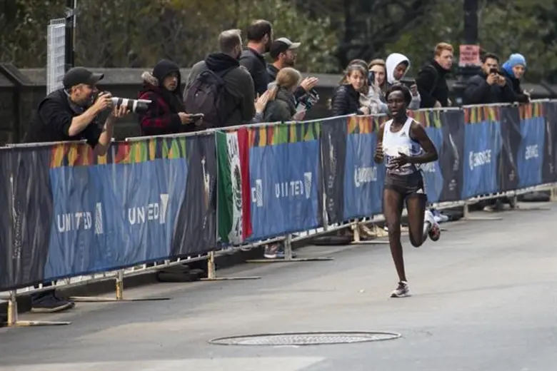 อาดิดาส เปิดตัวรองเท้าวิ่งระยะไกลที่เร็วที่สุดตลอดกาล “อาดิซีโร่ โปร” พร้อมทะยานสู่ตำแหน่ง “เจ้าความเร็วแห่งทศวรรษใหม่”