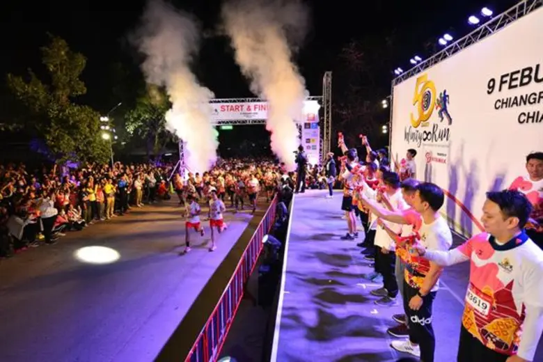 อ้ายบ่าว "เจมส์ จิรายุ" พาสาวคู่จิ้น "แต้...