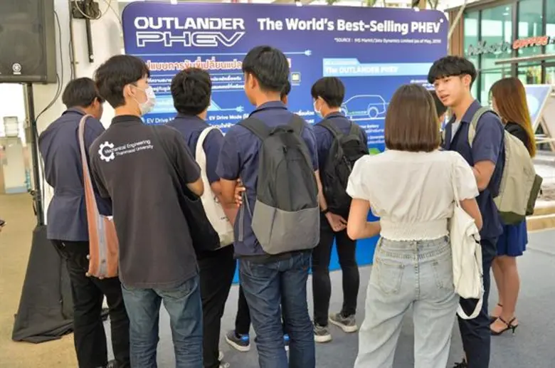 Mitsubishi Motors Thailand Shares DENDO DRIVE HOUSE Knowledge and Job Opportunities for University Students