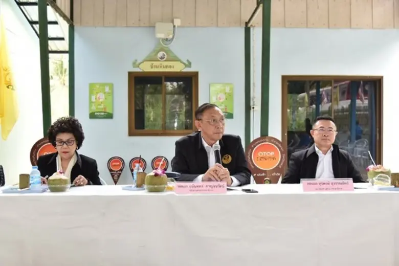 คณะกรรมาธิการเทคโนโลยีสารสนเทศ การสื่อสาร และการโทรคมนาคม วุฒิสภา ดูงานการบริหารจัดการโครงข่ายเน็ตประชารัฐในพื้นที่ จังหวัดชลบุรี