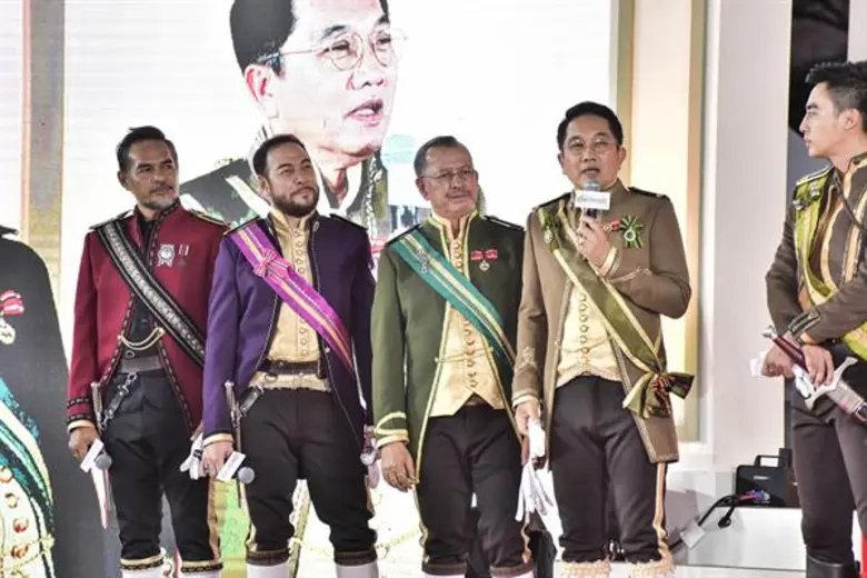 “ช่อง 3” เปิดตัวละคร “ดั่งดวงหฤทัย” สุดอลังการ “ติ๊ก เจษฎาภรณ์ -คิมเบอร์ลี่” นำทัพนักแสดงกว่า 20 ชีวิตเดินพรหมแดง