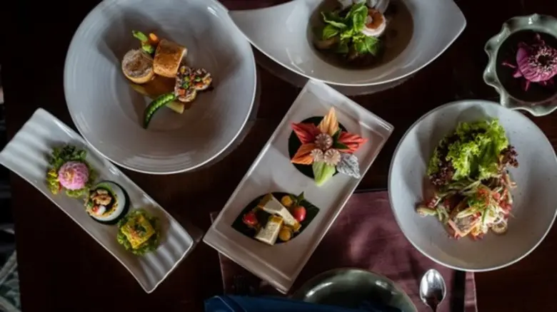 ดินเนอร์วันวาเลนไทน์สุดโรแมนติกริมแม่น้ำเจ้าพระยา ณ โรงแรมรอยัล ออคิด เชอราตัน