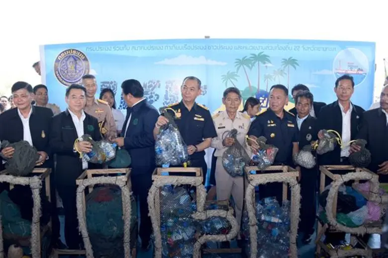 กระทรวงเกษตรฯ ประกาศปิดอ่าวไทย 15 ก.พ. – 15 พ.ค. 63 นี้ ในเขตพื้นที่จังหวัดประจวบคีรีขันธ์ ชุมพร สุราษฎร์ธานี และต่อด้วยเขตพื้นที่พิเศษ 7 ไมล์ทะเลและพื้นที่อ่าวประจวบฯ อีก 30 วัน หวังอนุรักษ์ฟื้นฟูทรัพยากรสัตว์น้ำให้มีใช้อย่างยั่งยืน