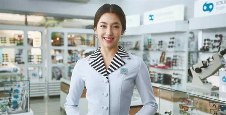 “แว่นท็อปเจริญ” เปิดตัวพรีเซ็นเตอร์คนใหม่ล่าสุด “เบลล่า – ราณี” ถ่ายทอดเรื่องราวในภาพยนตร์โฆษณาชุดใหม่ “บริการดวงตา ด้วยดวงใจ”