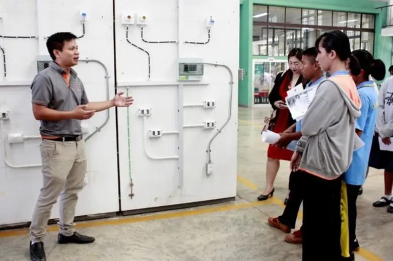 ก.แรงงาน ร่วมสานฝันปั้นเด็กยากจนสู่ช่างฝีมือ