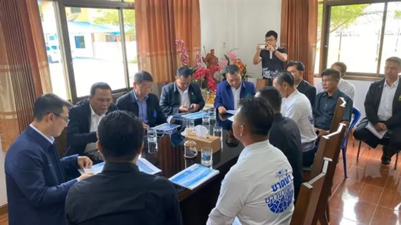 เฉลิมชัย -กรมชลฯเร่งแก้ปัญหาขาดน้ำจืด -น้ำเค็มรุกเรื้อรังลุ่มทะเลสาบสงขลา