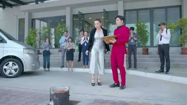 บุ๋ม” โมโหเลือดขึ้นหน้า!! จัดเต็มเผาพริกเผาเกลือแช่งใน “วุ่นรักนักข่าว”