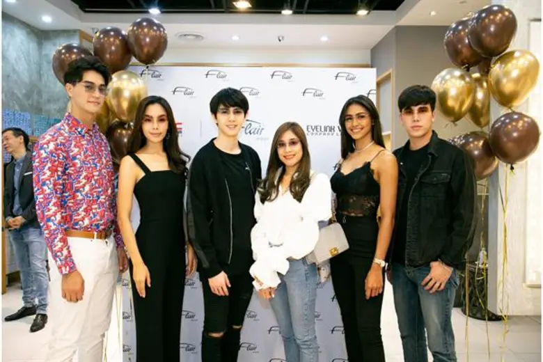 “จ๊ะจ๋า” ร่วมสัมผัสความพิเศษสุดหรูแว่นตา “แฟลร์” ในงานเปิดตัวคอลเลคชั่น “อาร์ท กูตูร์” ฉลองครบรอบ 10 ปี