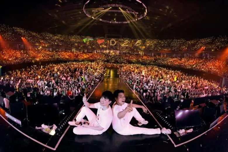 Daddy “D2B” จัดหนัก อังคอร์คอนเสิร์ต โชว์เพลงมันส์ เอาใจ “Sniper” แดนซ์กันสุดฟินอินกันทั้งฮอลล์