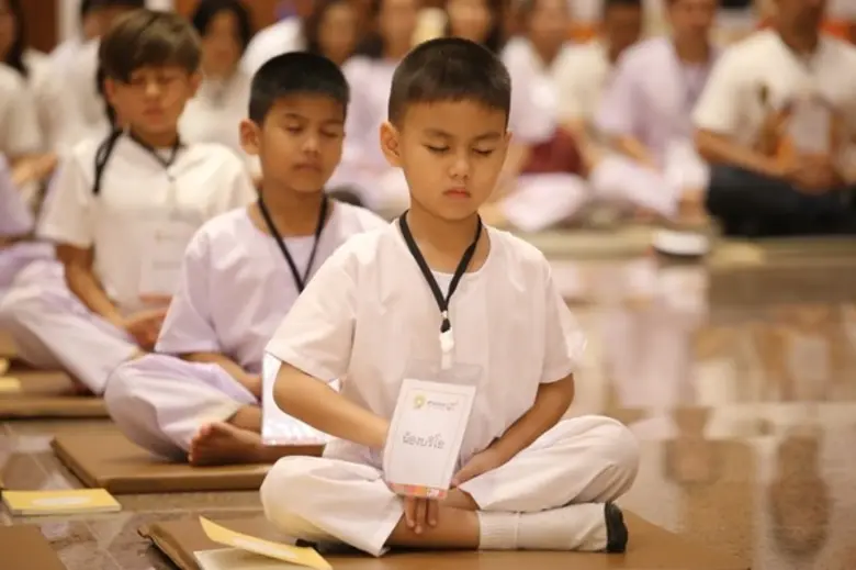 จาก 5,700 คน....โครงการสามเณร ปลูกปัญญาธรรม ปี 9 คัด 40 เยาวชนชาย เข้าค่ายอบรมปลูกปัญญาธรรม ณ มหาวิทยาลัยมหาจุฬาลงกรณราชวิทยาลัย ประกาศผล 12 ว่าที่สามเณรน้อย 30 มี.ค.นี้ ผ่าน www.truelittlemonk.com