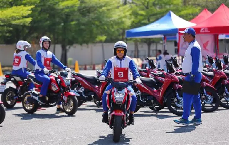 ฮอนด้าสานต่อกิจกรรมแข่งขันทักษะครูฝึกขับขี่ปลอดภัยระดับประเทศครั้งที่17 ครูฝึก ฯ ทั่วไทยกว่า 180 คนตบเท้าประชันความสามารถ