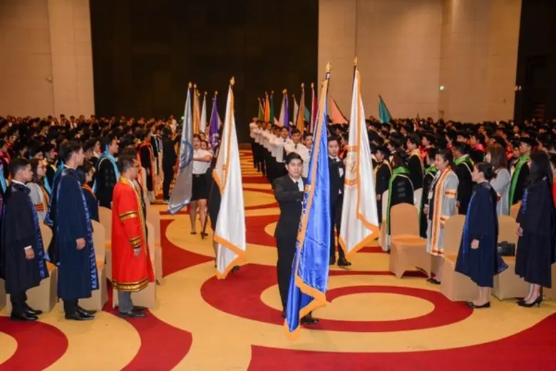 มหาวิทยาลัยอีสเทิร์นเอเชียจัดพิธีประสาทปริญญาบัตรแก่ผู้สำเร็จการศึกษา ประจำปี ๒๕๖๑