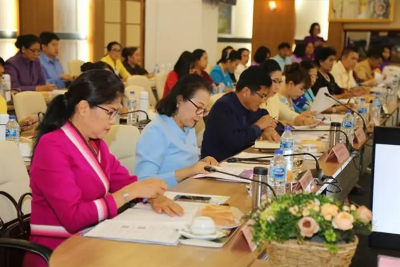 วธ.ปลื้ม วุฒิสภาเตรียมถอดบทเรียนชุมชนคุณธรรมฯ ต้นแบบ ศึกษาแนวทางสร้างคนดี คนเก่งสู่สังคมเพื่อการพัฒนาประเทศ พร้อมชื่นชมทุกหน่วยงานร่วมขับเคลื่อนชุมชนคุณธรรม