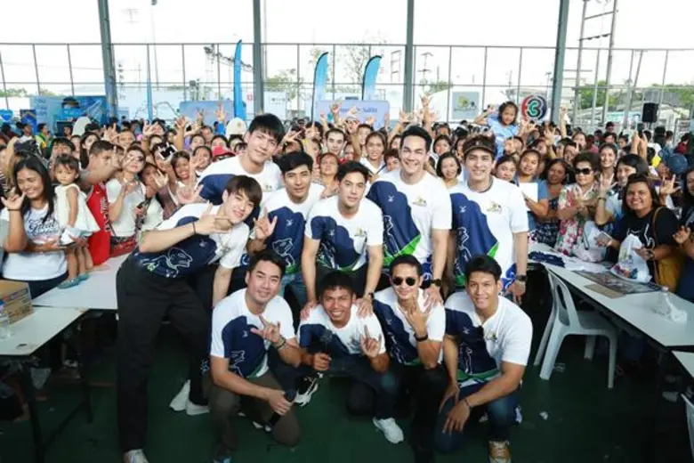 วิ่งส่งไม้ต่อในสนามที่ 4 จังหวัดตรัง จัด ...