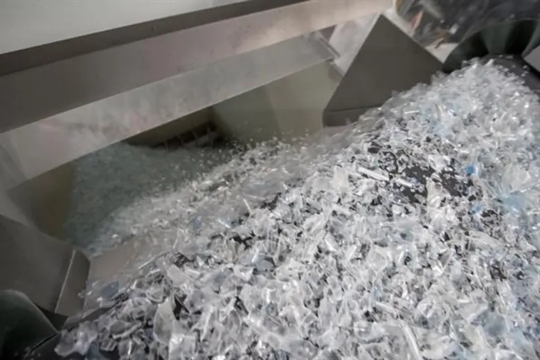 กลุ่มอุตสาหกรรมพลาสติกฯ จับมือสมาคมอุตสาหกรรมเครื่องดื่มไทย เสนอเร่งแก้กฎหมายอนุญาตใช้บรรจุภัณฑ์จากพลาสติกรีไซเคิลเพื่อลดปริมาณพลาสติกเกิดใหม่