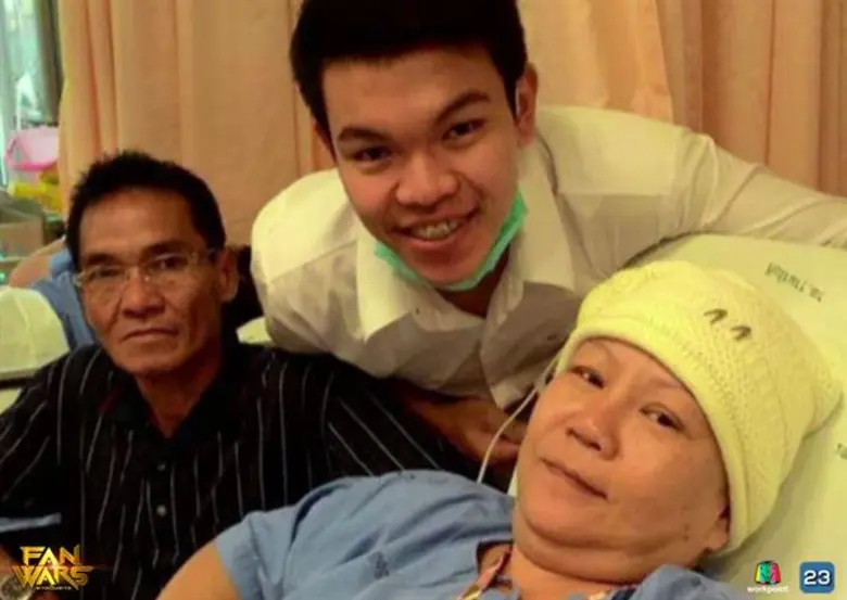 “ฟ้าร้อง Rookie ของ ริท เรืองฤทธิ์” เก็บความลับเรื่องแม่ จนได้มาออกรายการ Fanwars ดาวปั้นดาว