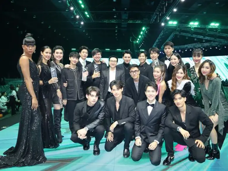 “จีเอ็มเอ็มทีวี” กวาด 4 รางวัล “LINE TV AWARDS 2020” “สิงโต-โอม-กอล์ฟ-ก๊อตจิ-เจนนี่-ออฟ-กัน” สุดปลื้ม!!! คว้า “ฉากดราม่ายอดนิยม, ฉากตลกยอดนิยม, คู่จิ้นขวัญใจมหาชน 2 ปีซ้อน” และ “คอนเทนต์ที่มีการกดหัวใจสูงสุดในปี 2019”