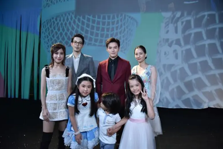 เซอร์ไพรส์ทั้งงาน “ปุ๊ อัญชลี” ส่งพลังรักเปิดตัวซิงเกิ้ลใหม่ครั้งแรก!! พร้อมนำทีมนักแสดงซีรีส์ “Mother…เรียกฉันว่าแม่” ร่วมงาน LINE NEXPLOSION 2020