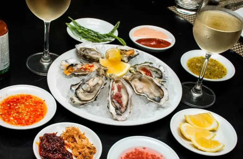 SEAFOOD SENSATION เป็นมากกว่ามื้ออาหาร......