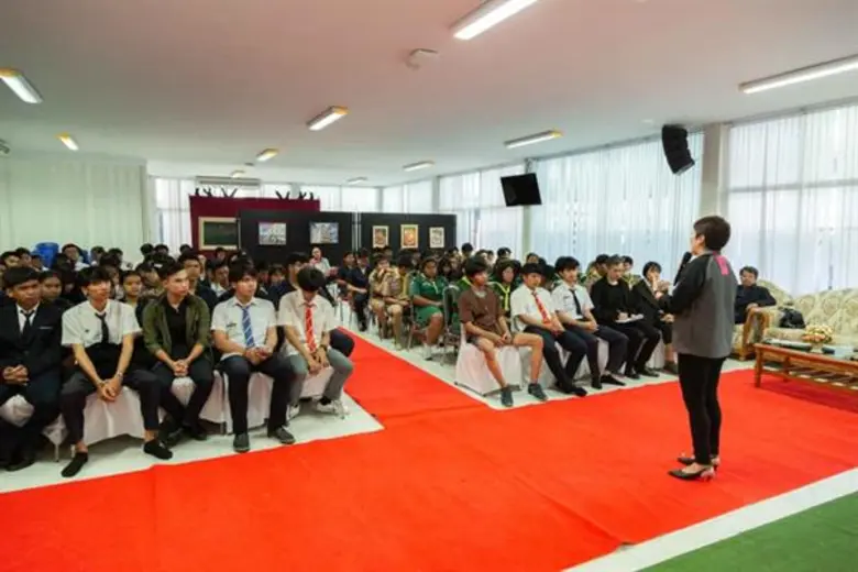 คณาจารย์คณะนิเทศศาสตร์ ม.ศรีปทุม ชลบุรี นำทัพออกบริการวิชาการสู่สังคม ณ วิทยาลัยอาชีวะฉะเชิงเทรา