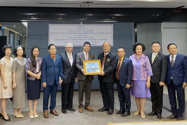 กลุ่มมิตรภาพสมาชิกรัฐสภาไทย-เวียดนาม นำโดย นายไพจิต...