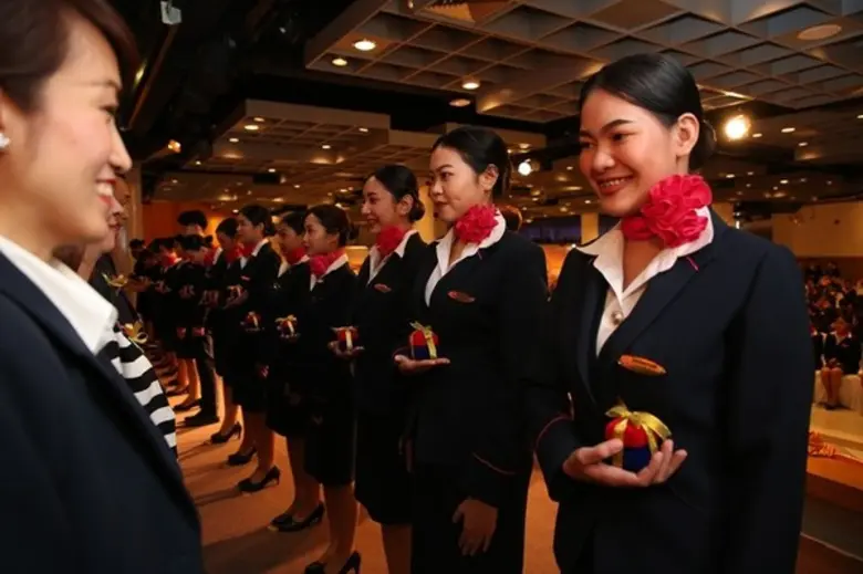 พิธีประดับปีกและมอบเข็ม นศ.ธุรกิจการบิน ม.ศรีปทุม สร้างความภาคภูมิใจในวิชาชีพและสถาบัน