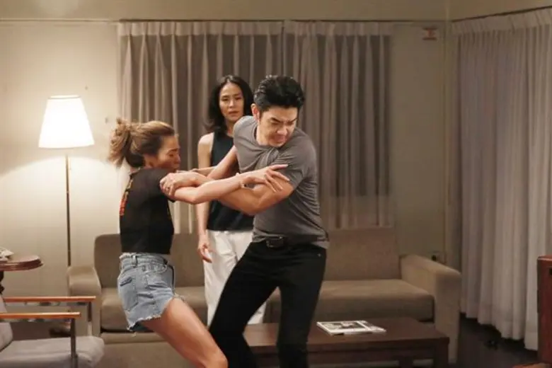 “อาร์ต-ดิว” ทะเลาะเดือด “รถเมล์” พุ่งห้ามศึก! ใน “เนื้อใน”