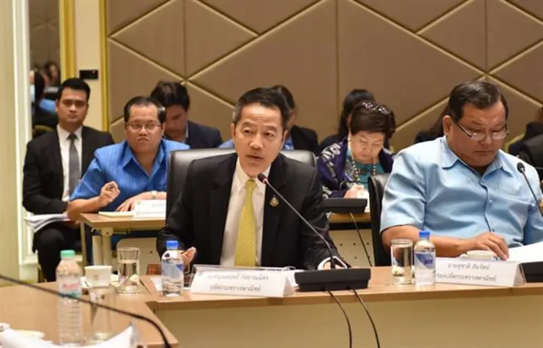 จุรินทร์ จับมือ วีรศักดิ์ ติดตามนโยบายรอบ 6 เดือน รุกแผนรองรับปัญหาราคาสินค้าเกษตร วางแนวรองรับผลผลิต พาณิชย์จังหวัดเฮ! มีโอกาสโต