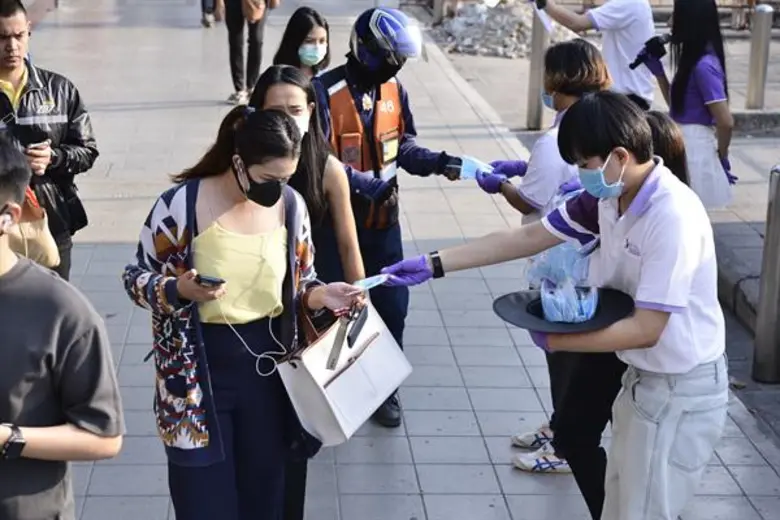 “บาบาร่า” ยกทัพคาราวานทรูป #Saveสุขภาพ แจกหน้ากากอนามัย 2แสนชิ้นทั่วกรุงเทพ