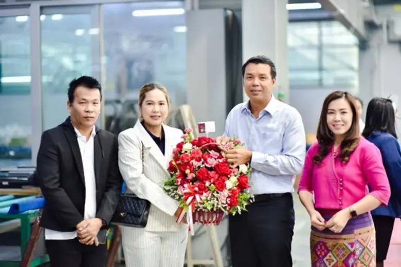 คุณมนัสวี แสงงิ้ว(นุช) นักศึกษาศิษย์เก่าห...