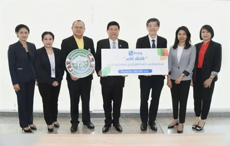 พลเอกสุรศักดิ์ กาญจนรัตน์ ประธานกรรมการมู...